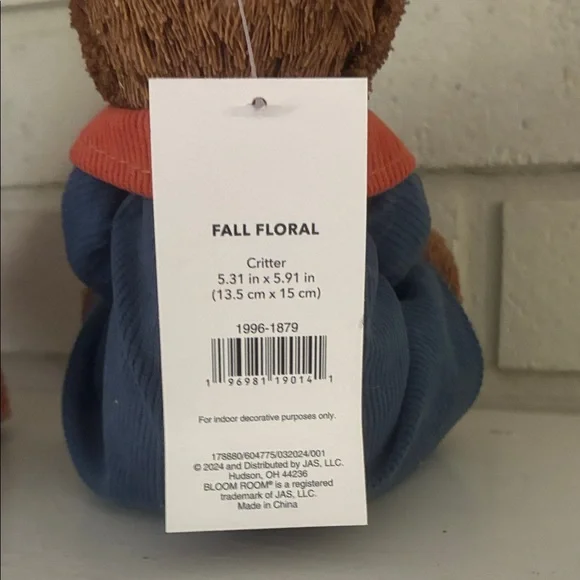 Holiday Fox Figurines with Green and Red Accents - Picture 5 of 9